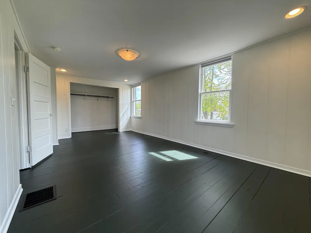 614 Magnolia Street Three Oaks Village, MI 49128