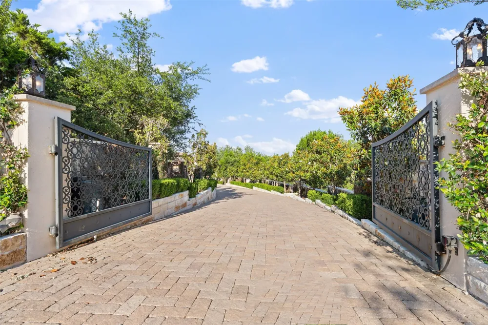6001 Krause Lane Austin, TX 78738