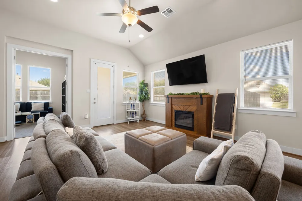 20128 Garganey Drive Pflugerville, TX 78660