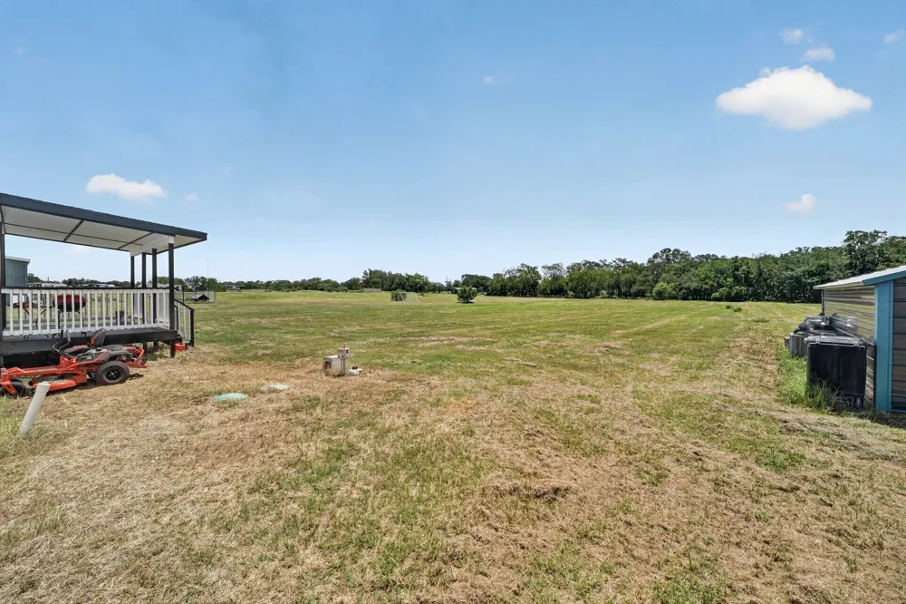 548 Casen Street Dale, TX 78616