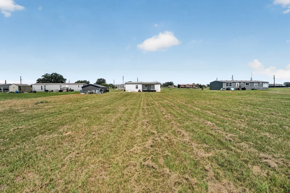548 Casen Street Dale, TX 78616