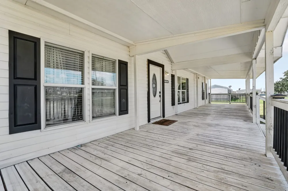 548 Casen Street Dale, TX 78616