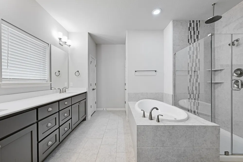 8816 Mina Drive Austin, TX 78747