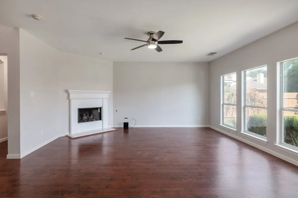 20516 Farm Pond Lane Pflugerville, TX 78660
