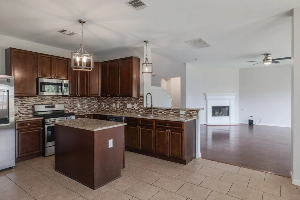 20516 Farm Pond Lane Pflugerville, TX 78660