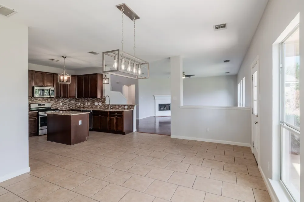 20516 Farm Pond Lane Pflugerville, TX 78660
