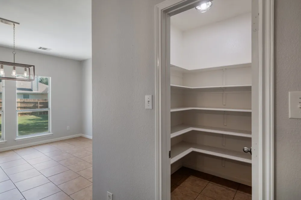 20516 Farm Pond Lane Pflugerville, TX 78660