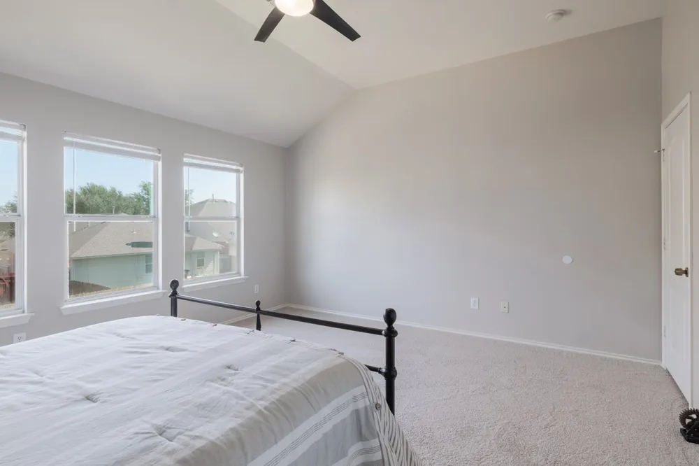 20516 Farm Pond Lane Pflugerville, TX 78660