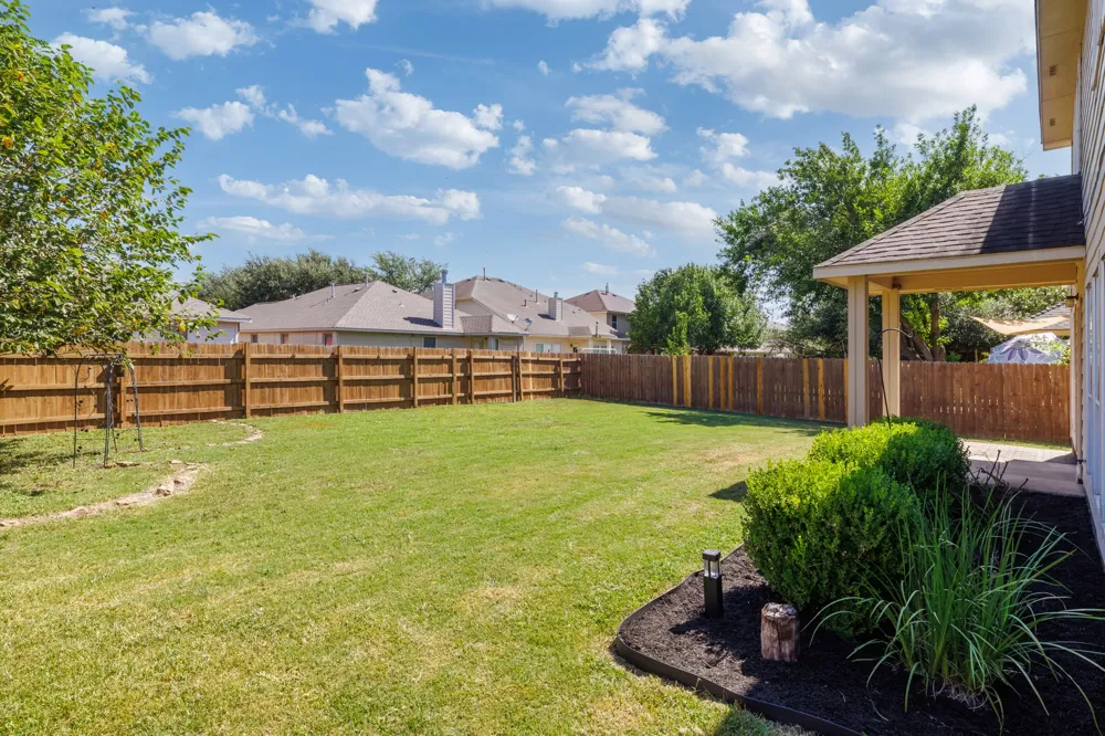 20516 Farm Pond Lane Pflugerville, TX 78660