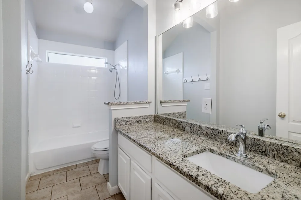 20516 Farm Pond Lane Pflugerville, TX 78660