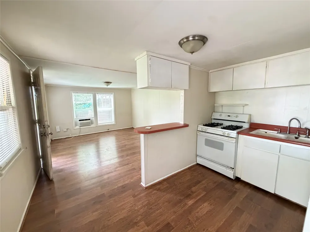 613 Peacock Lane Austin, TX 78704