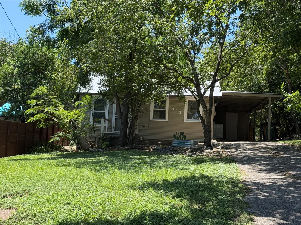 613 Peacock Lane Austin, TX 78704