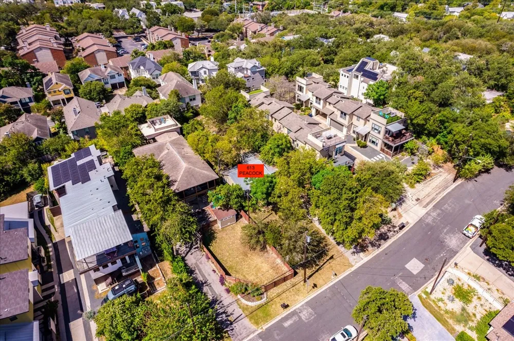613 Peacock Lane Austin, TX 78704