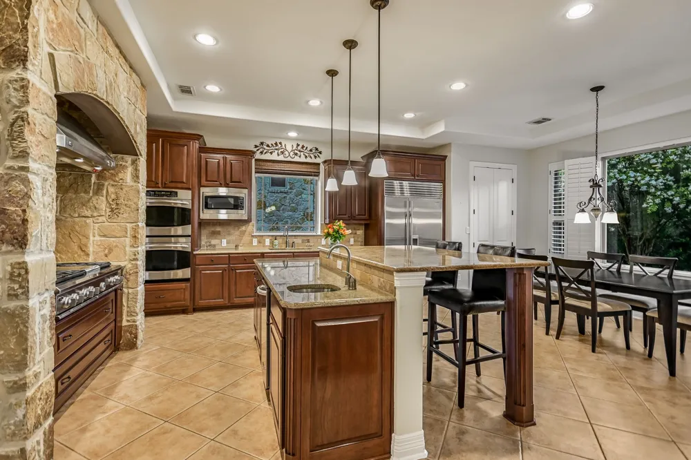 505 Horseback Hollow Austin, TX 78732
