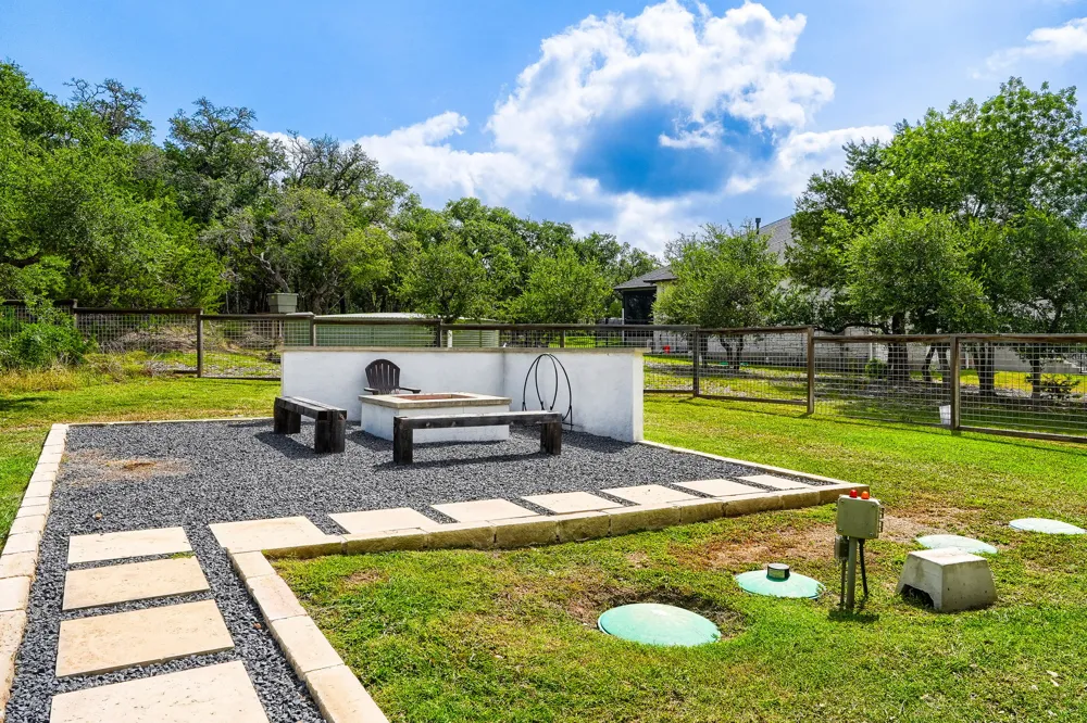 200 Quarter Horse Lane Driftwood, TX 78619