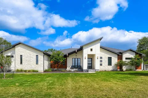 200 Quarter Horse Lane