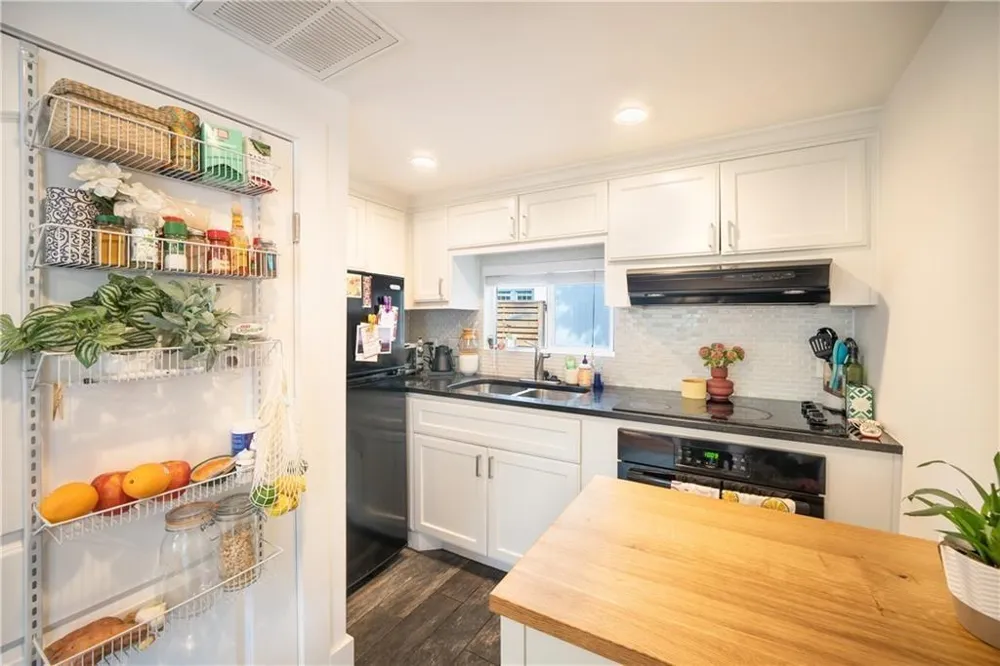 1119 Gunter Street #B Austin, TX 78702
