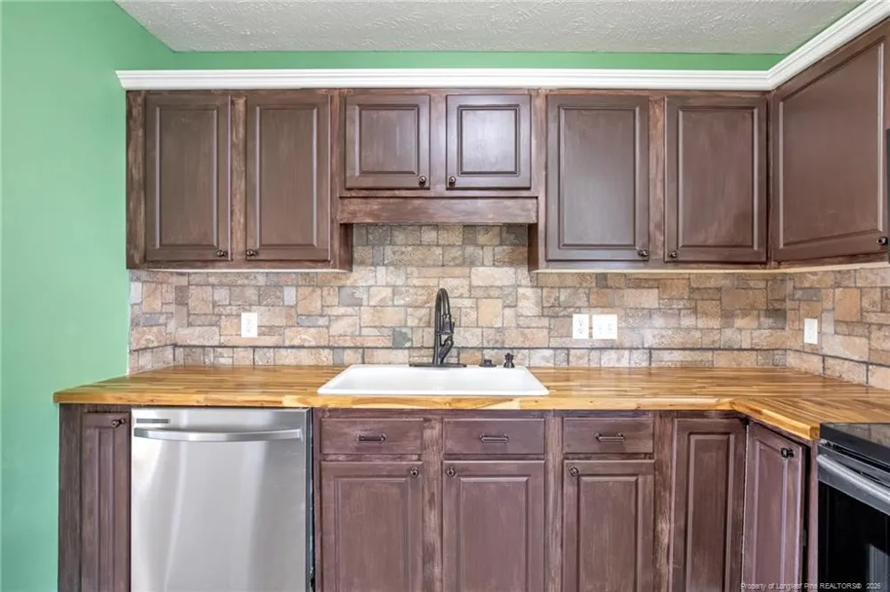 102 David Court Raeford, NC 28376