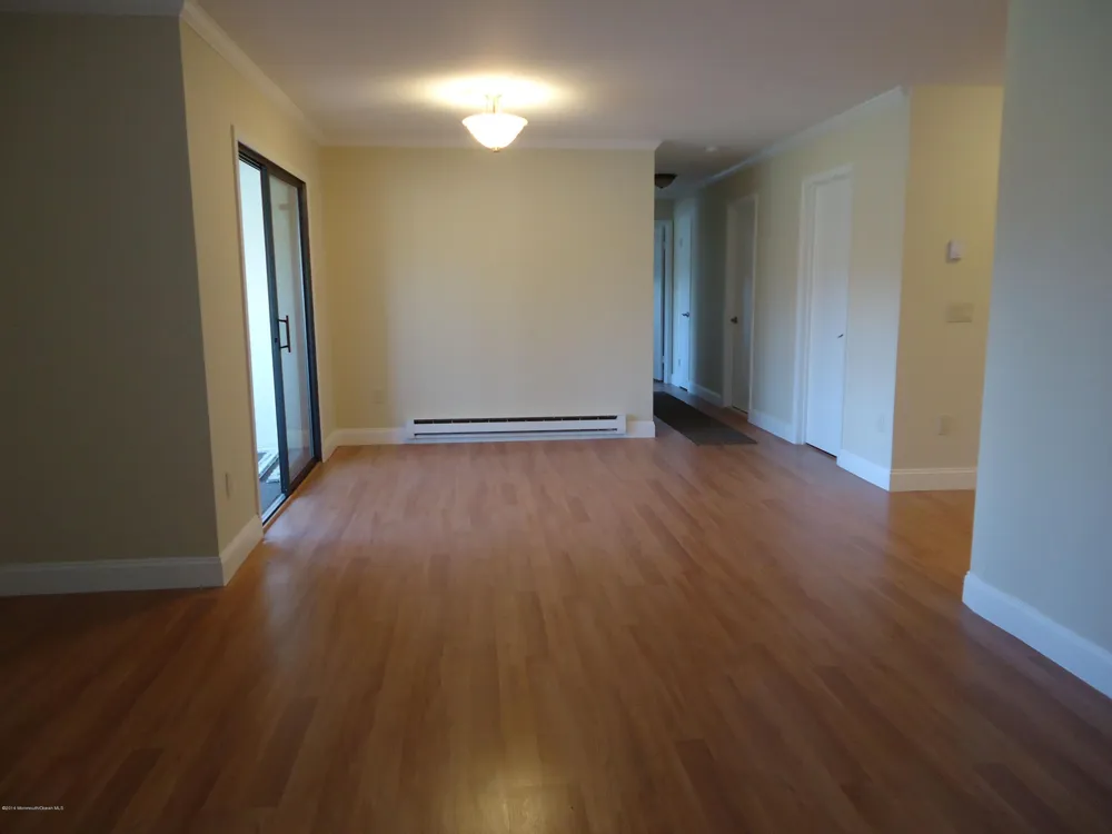 142 Cross Slope Court #F Manalapan, NJ 07726