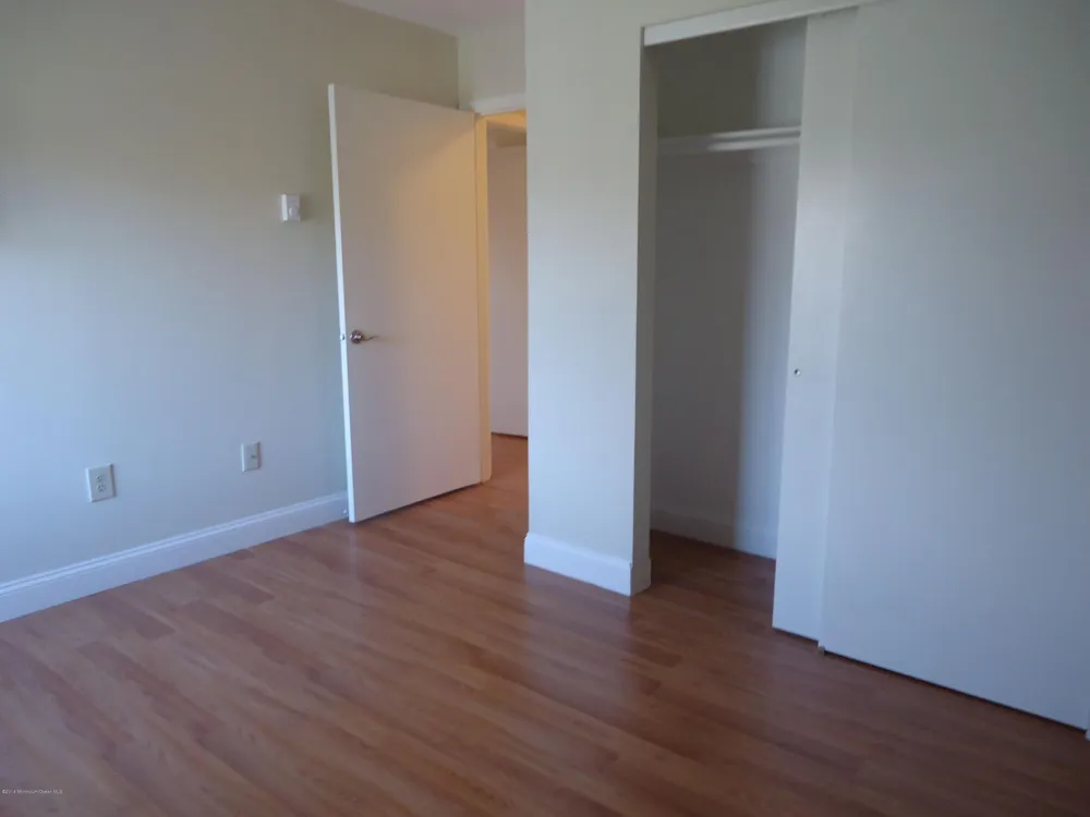 142 Cross Slope Court #F Manalapan, NJ 07726
