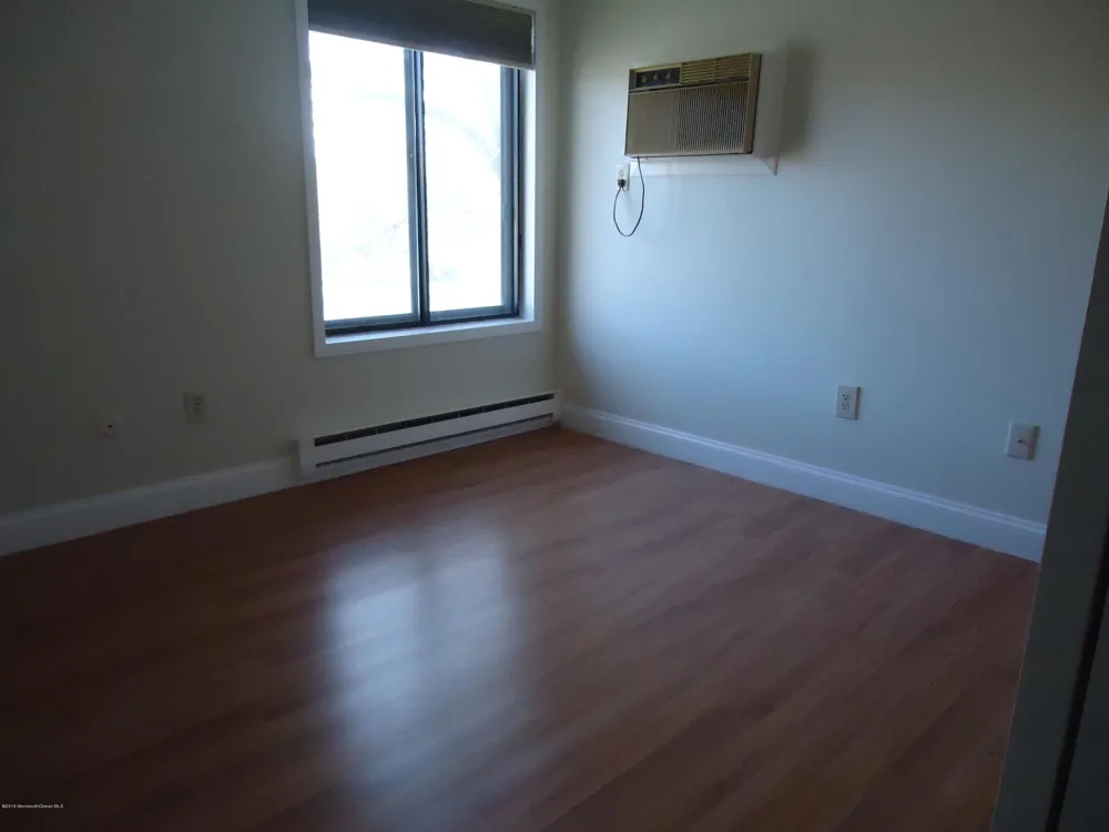 142 Cross Slope Court #F Manalapan, NJ 07726