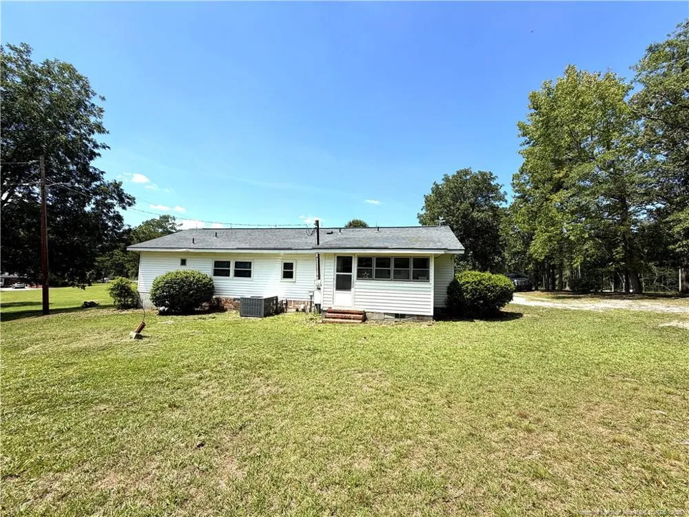 8007 Overhills Road Spring Lake, NC 28390