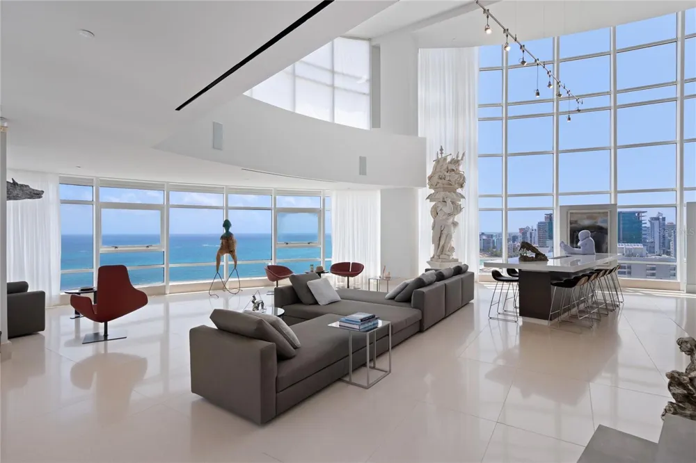 1052 ASHFORD AVENUE #PH-18 San Juan, PR 00907