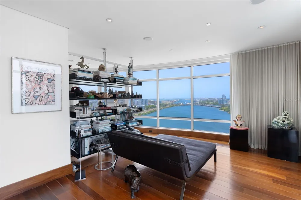 1052 ASHFORD AVENUE #PH-18 San Juan, PR 00907