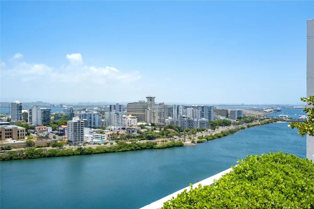 1052 ASHFORD AVENUE #PH-18 San Juan, PR 00907