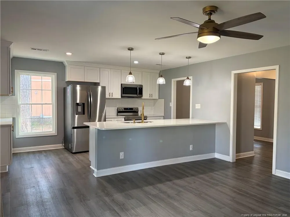 5811 Paragon Point Hope Mills, NC 28348