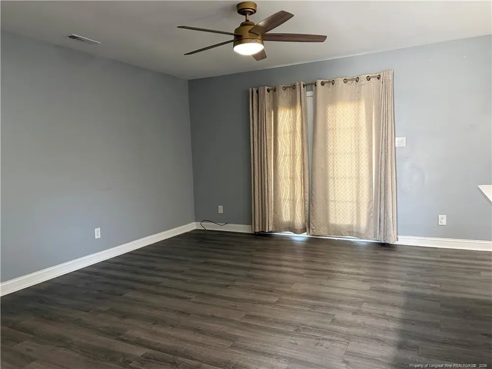 5811 Paragon Point Hope Mills, NC 28348