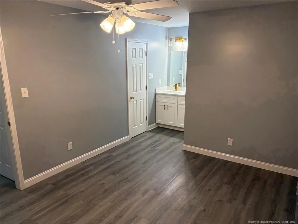 5811 Paragon Point Hope Mills, NC 28348