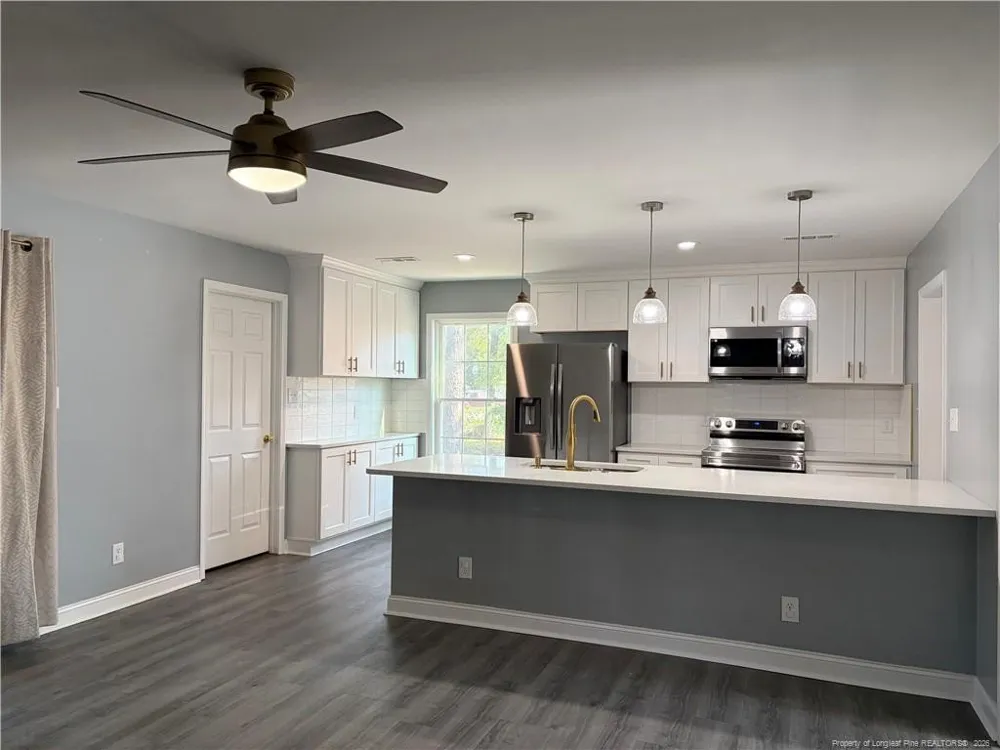5811 Paragon Point Hope Mills, NC 28348