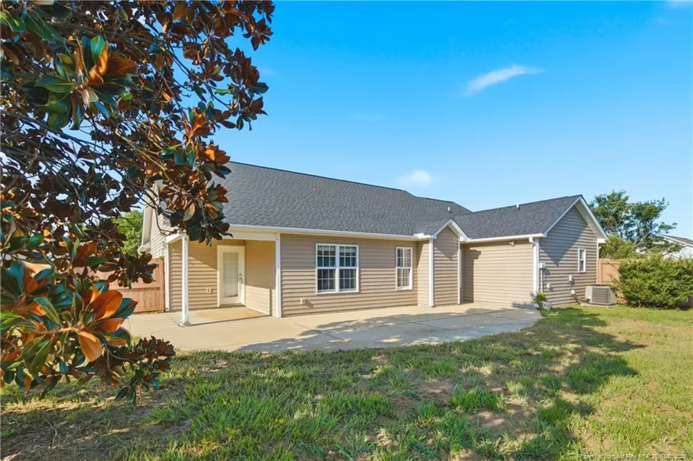 675 Hogart Street Raeford, NC 28376