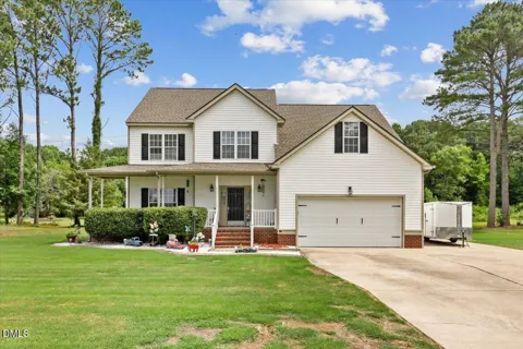 122 W Raintree Lane