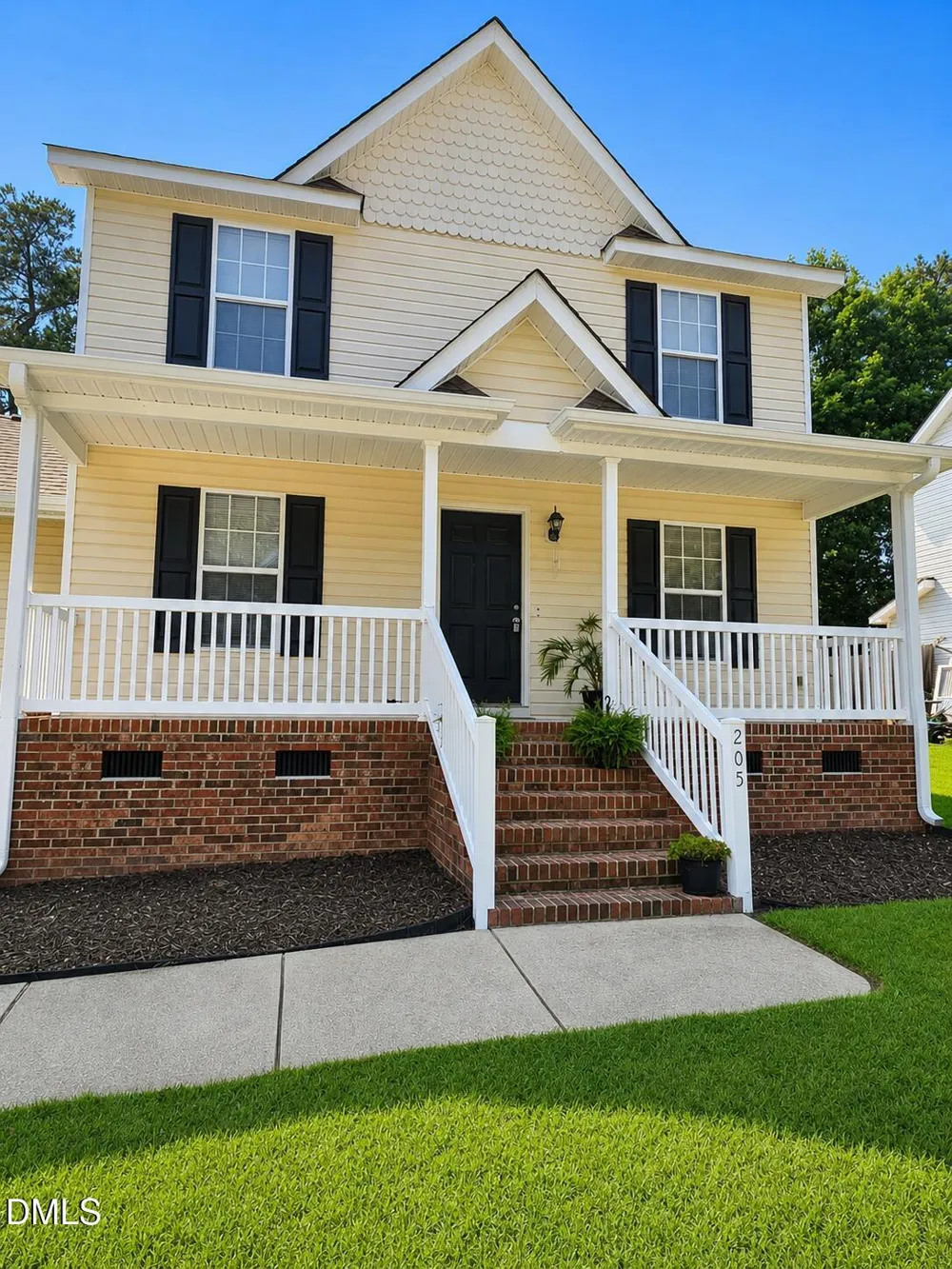 205 Spinel Lane Knightdale, NC 27545