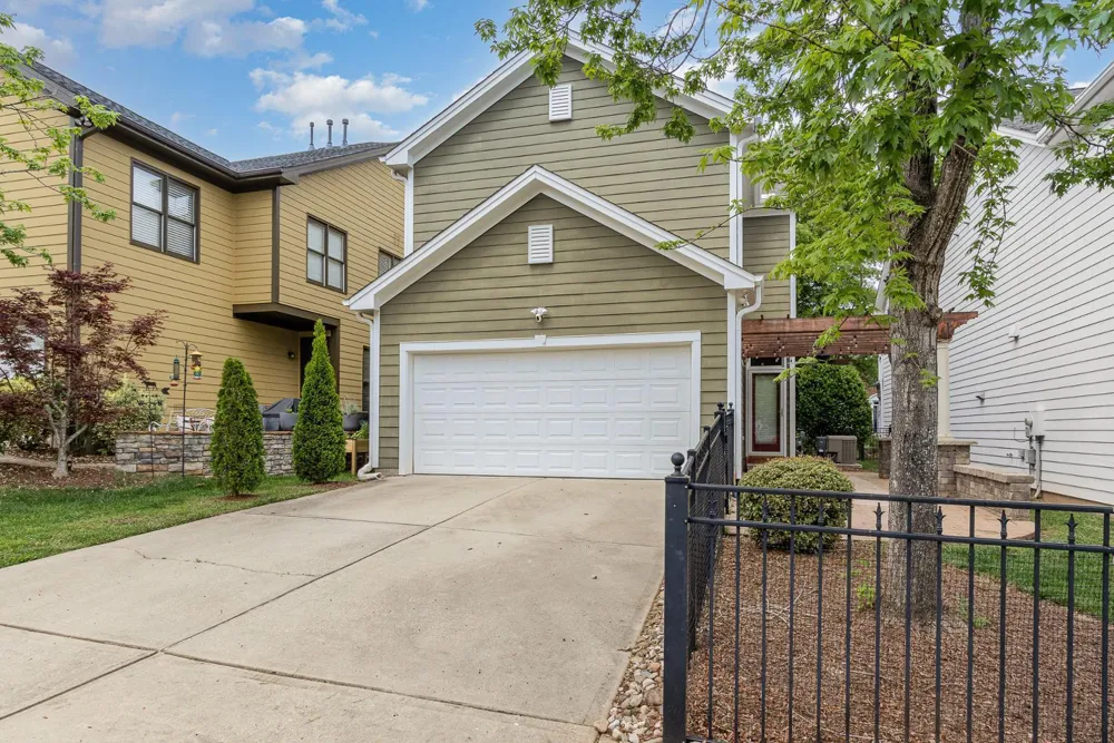 1048 Gold Rock Lane Morrisville, NC 27560