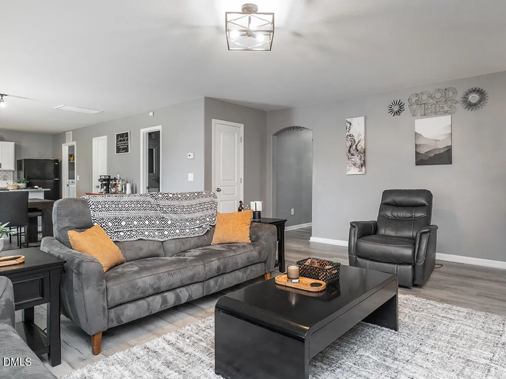 102 Seward Place Burlington, NC 27217