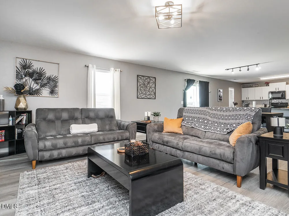 102 Seward Place Burlington, NC 27217