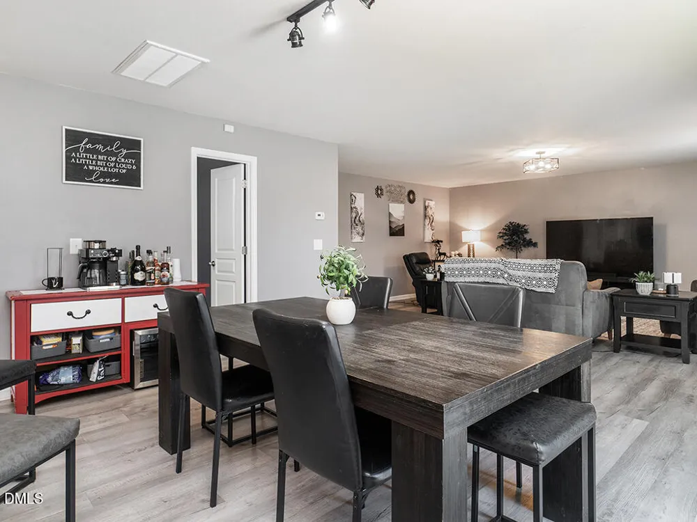 102 Seward Place Burlington, NC 27217