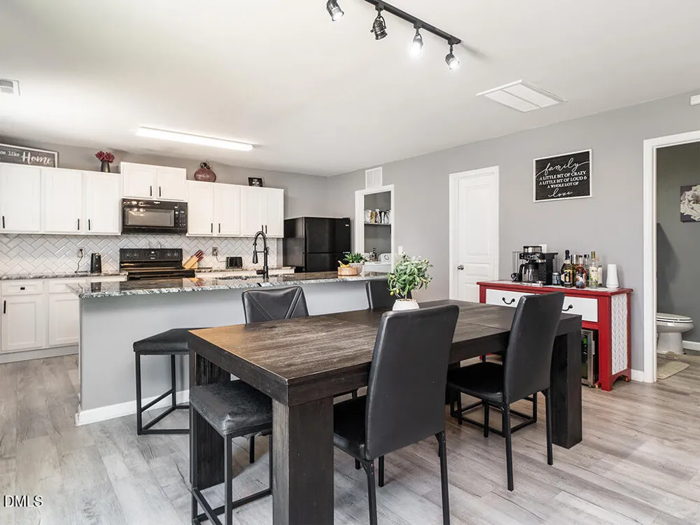 102 Seward Place Burlington, NC 27217