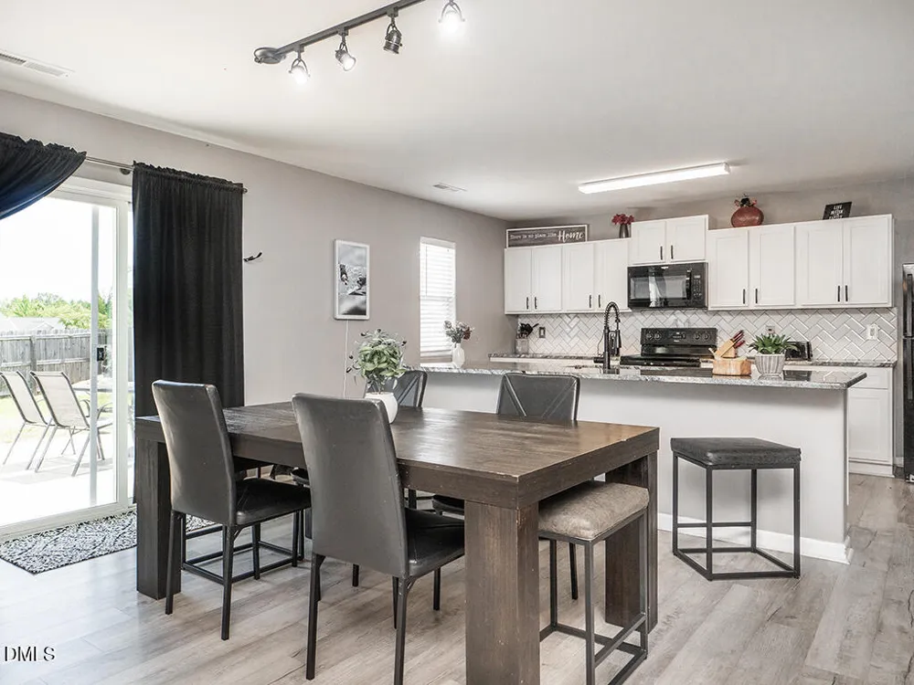102 Seward Place Burlington, NC 27217