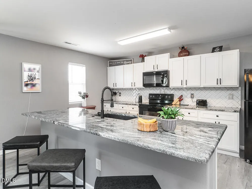 102 Seward Place Burlington, NC 27217