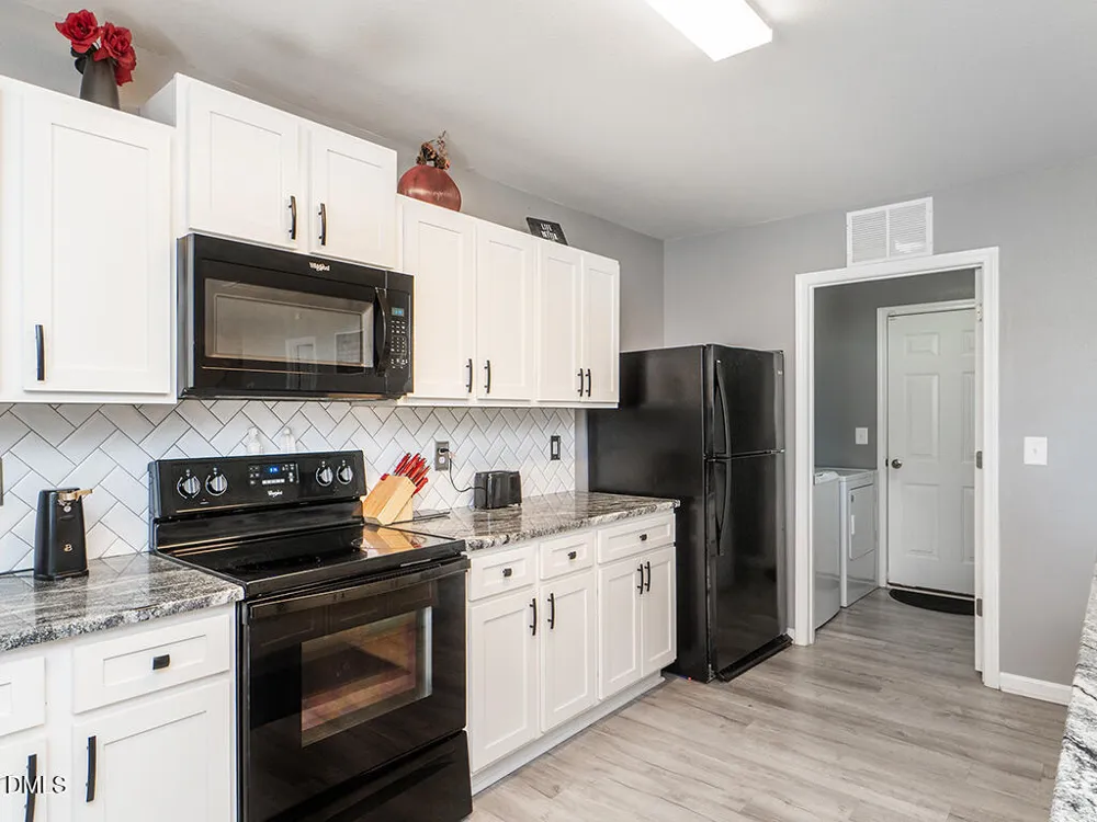 102 Seward Place Burlington, NC 27217