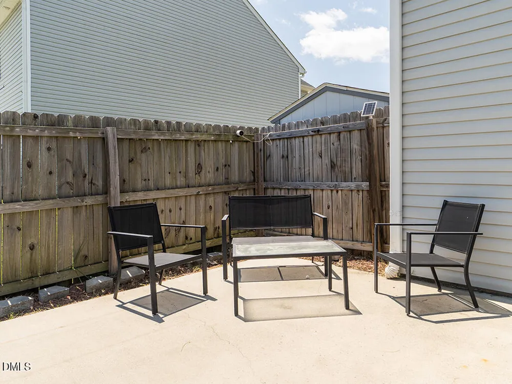 102 Seward Place Burlington, NC 27217