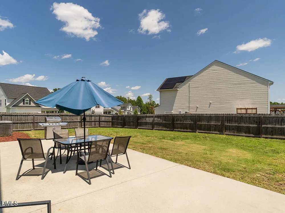 102 Seward Place Burlington, NC 27217