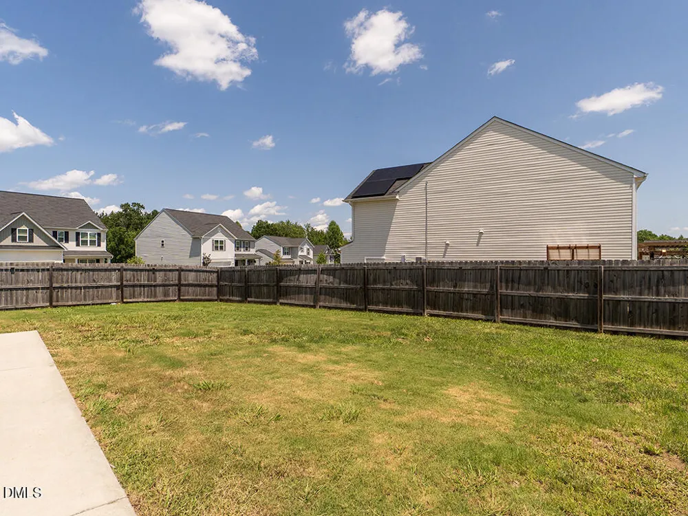 102 Seward Place Burlington, NC 27217