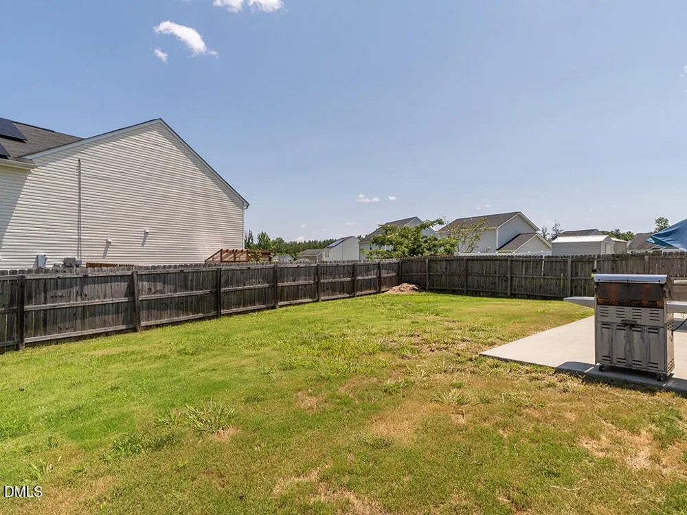 102 Seward Place Burlington, NC 27217