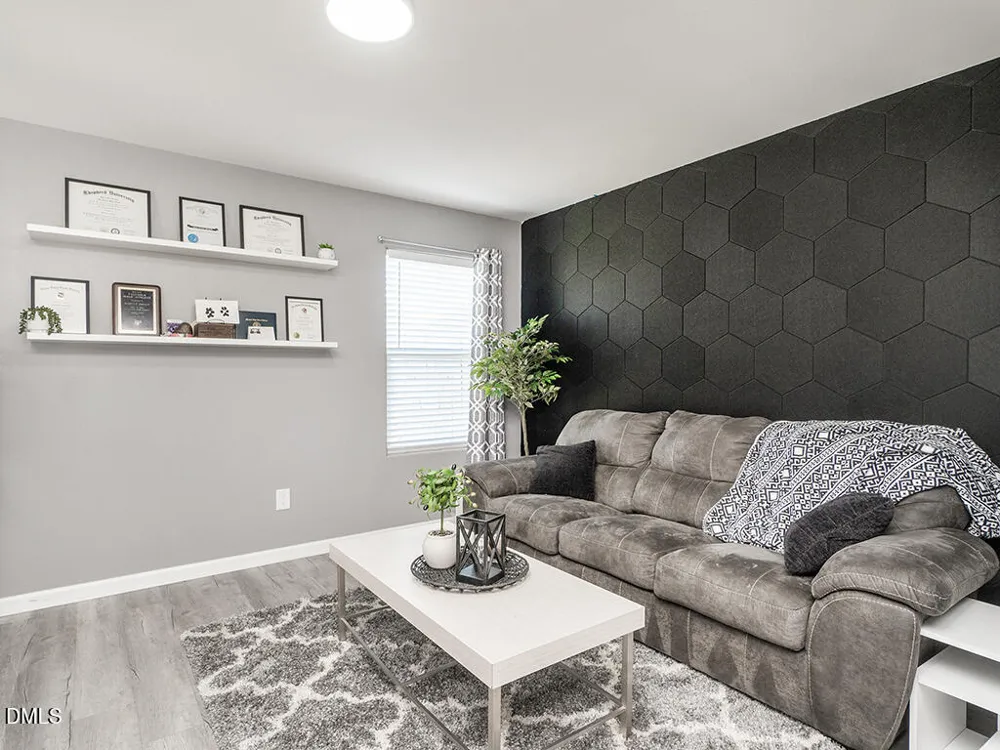 102 Seward Place Burlington, NC 27217