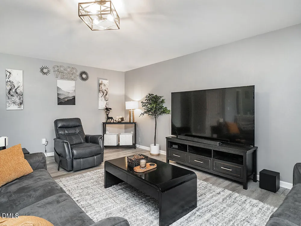 102 Seward Place Burlington, NC 27217